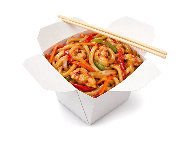 Удон с курицей в соусе сладкий чили — лапша wok с доставкой в Шахтах